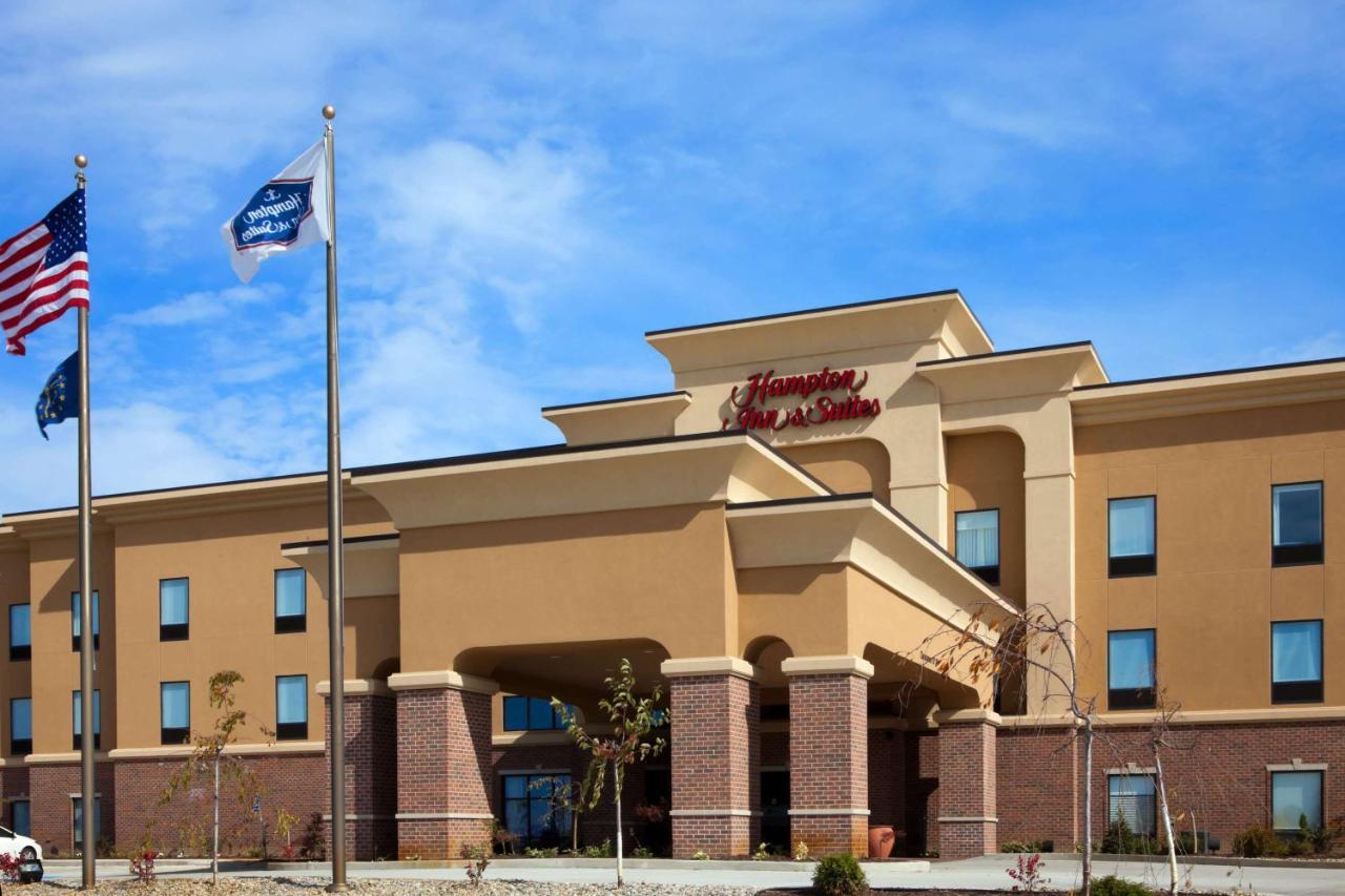 Hampton Inn & Suites Middlebury Exterior foto